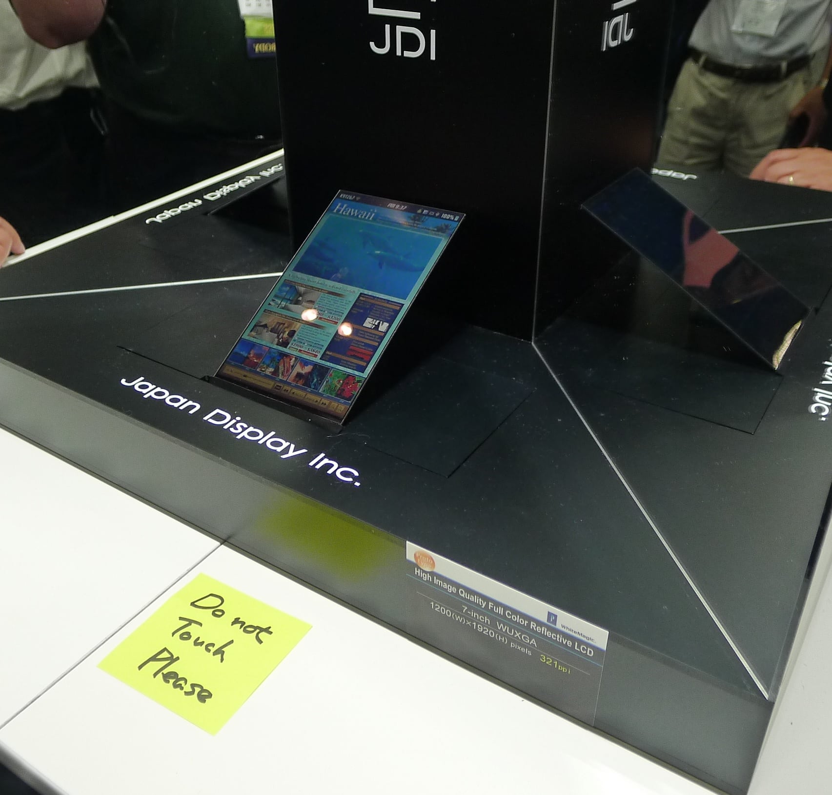 jdi low power LCD screen 1