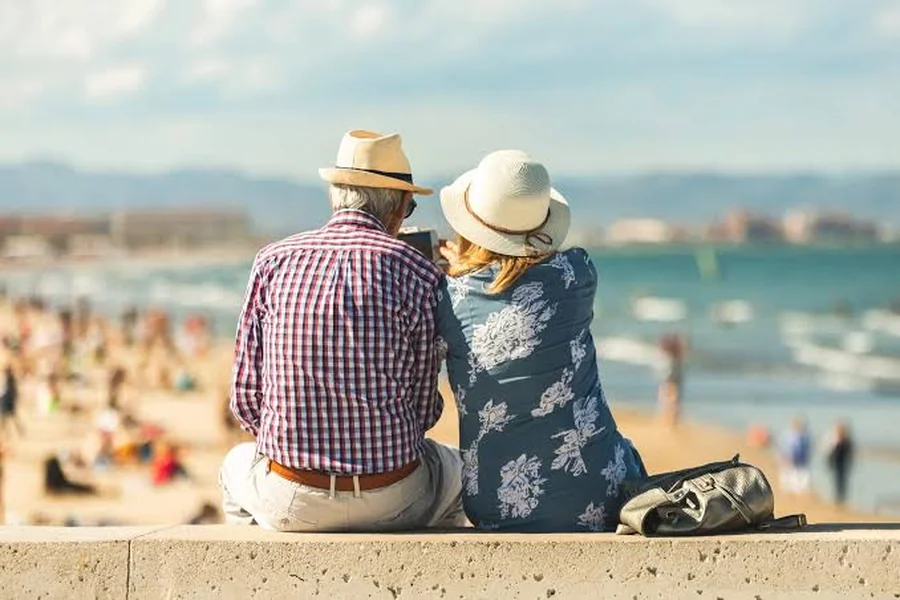the-digital-reader.com - Johannes Gottwald - Canada Travel Insurance for Seniors: What to Look for in a Policy